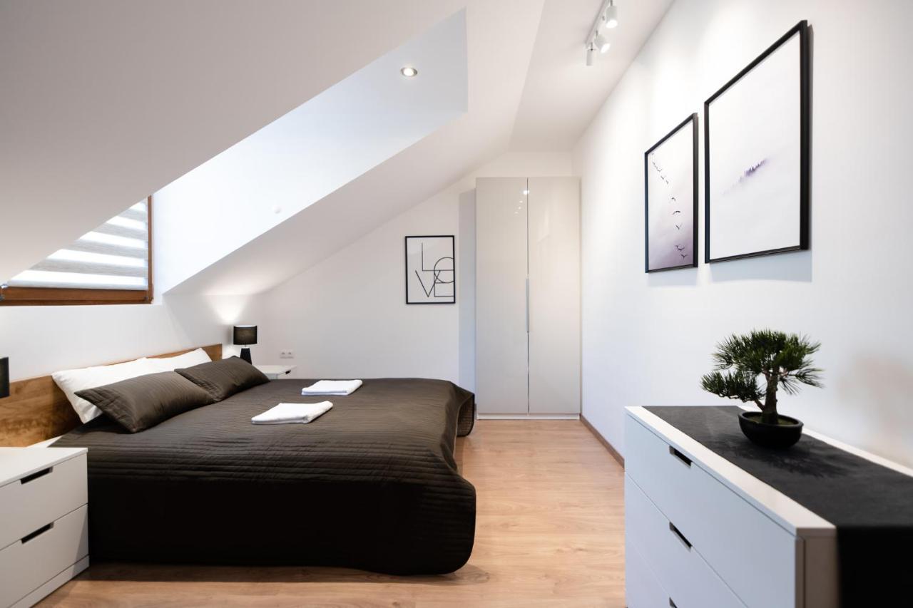 Neo Sky Apartment, Free Parking, 15 Min Walk Old Town&Kazimierz - By Homelike Kraków Zewnętrze zdjęcie